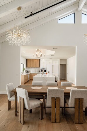 Dining - Scottsdale Grand Oasis • 2025 Reno • Salt Pool • Spa for 20 • Pickle-Ball/B-ball (Scottsdale)
