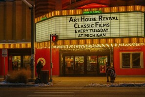 Un cinéma d’art et d’essai qui propose une programmation de films classiques tous les mardis au Michigan.