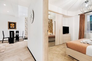 1 bedroom, iron/ironing board, WiFi, bed sheets - Bright Apartment with Garden and Parking (Firenze)