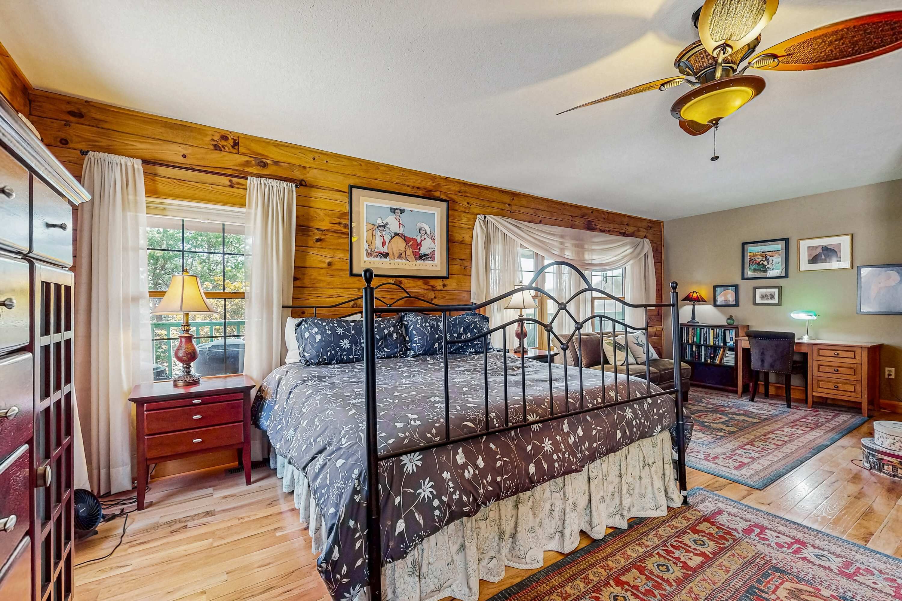 Schreibtisch, Bügeleisen/Bügelbrett, WLAN, Bettwäsche