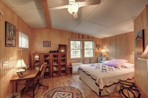 2 bedrooms, WiFi - Compass Rose - Ocracoke Island (Ocracoke)