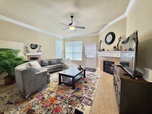 Living area - Cozy Family Retreat (Rosenberg)