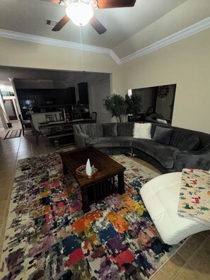 Living area - Cozy Family Retreat (Rosenberg)