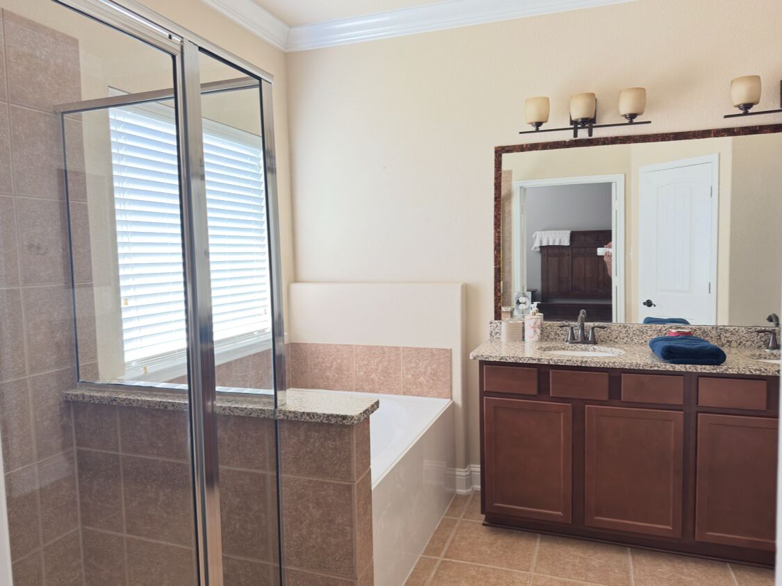 Hårføner, håndklær, såpe og toalettpapir