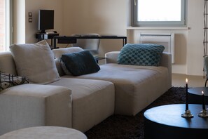 Fireplace - Villa Lidia Umbria, la Dolce Vita at its best! (Paciano)