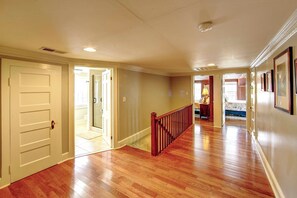 Interior - Wahab Estate - Ocracoke Island (Ocracoke)