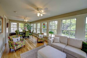 Smart-TV, Tischfußball