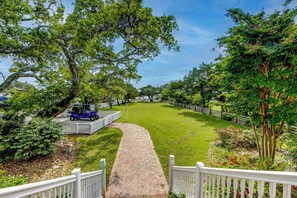 Property grounds - Wahab Estate - Ocracoke Island (Ocracoke)