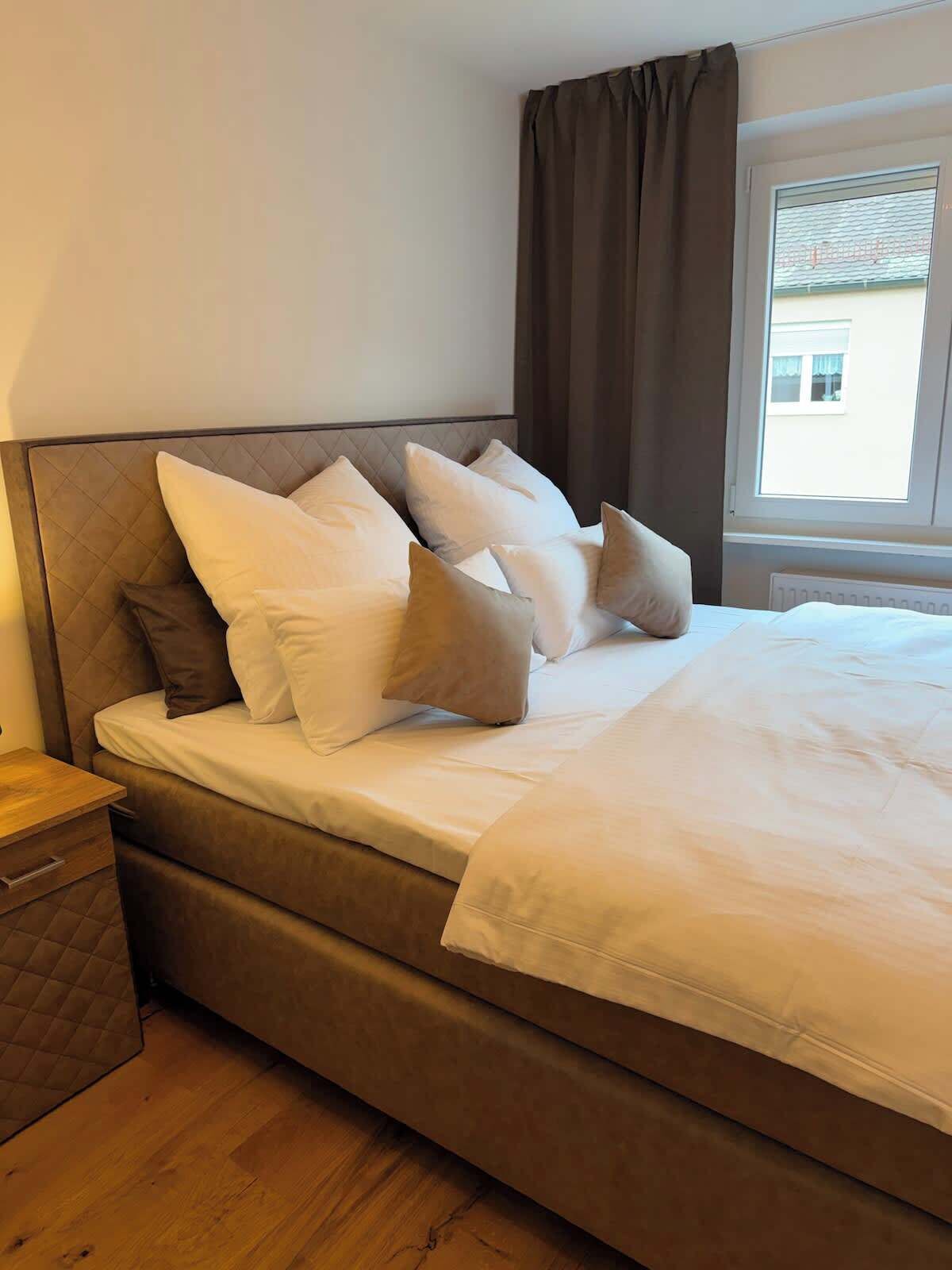 Bügeleisen/Bügelbrett, WLAN, Bettwäsche