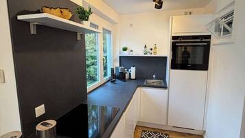 Kühlschrank, Ofen, Herdplatte, Geschirrspüler