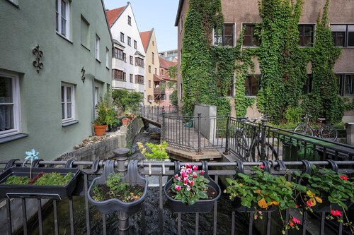 Mitten in der Altstadt | Luxus 2025-renoviert