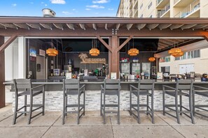 Bar (on property) - AWESOME JULY DEAL:SUN 7/5-SAT 7/11=2750 total!5star/Beachfront/FREE Beach Chairs (Panama City Beach)