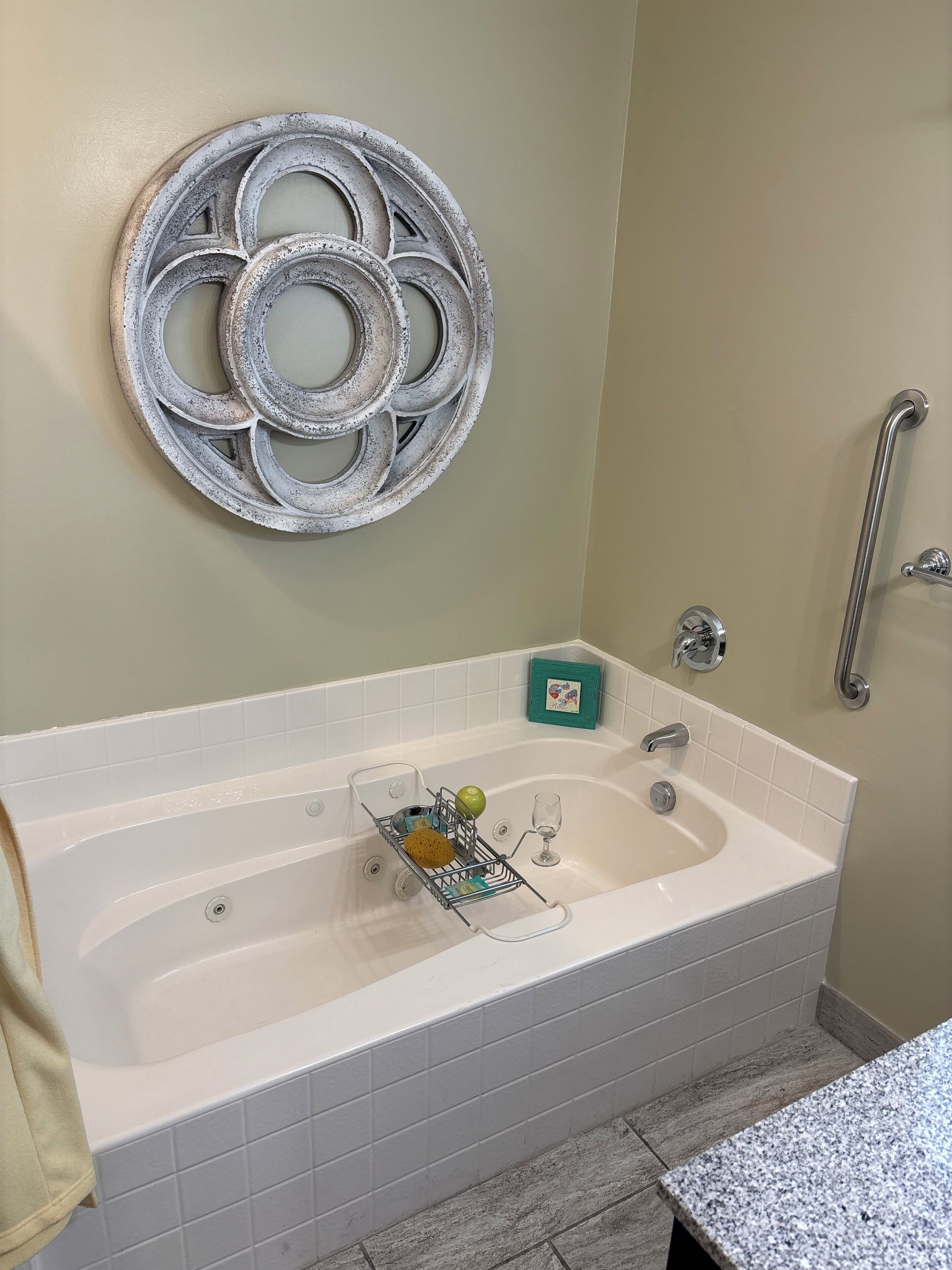 Shower, jetted tub, hair dryer, towels