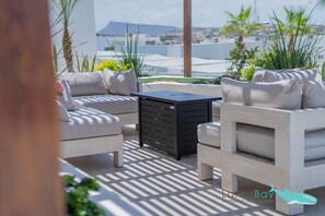 Terrace/patio - Brand New Studio + kitchen steps to malecon (La Paz)
