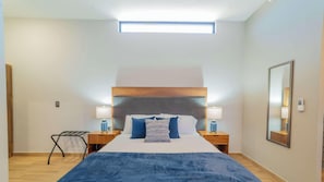 1 bedroom, iron/ironing board, WiFi, bed sheets - Modern Suite - Private Parking & Walk to Malecón (La Paz)