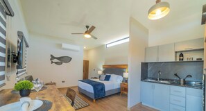 1 bedroom, iron/ironing board, WiFi, bed sheets - Modern Suite - Private Parking & Walk to Malecón (La Paz)