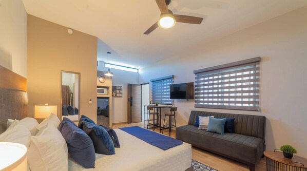 Bügeleisen/Bügelbrett, WLAN, Bettwäsche