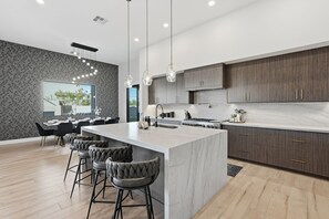 Microwave, oven, stovetop, dishwasher - '25 Lux New Build - Pool - 3 King Suites - Gym w/ Peloton (Scottsdale)