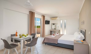 In-room safe, iron/ironing board, free WiFi, bed sheets