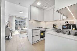 Studio | Internet - Stayshort - Contemporary Studio With Open Layout in JVC (Dubai)