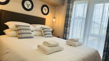 2 slaapkamers, individueel gedecoreerd, individueel gemeubileerd