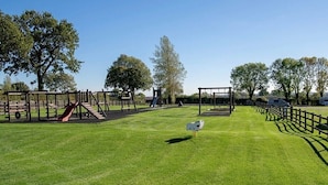 Unclassified image, 3 of 18, button - Ashbourne Heights Holiday Park - Holiday Accommodation 18103 (Ashbourne)