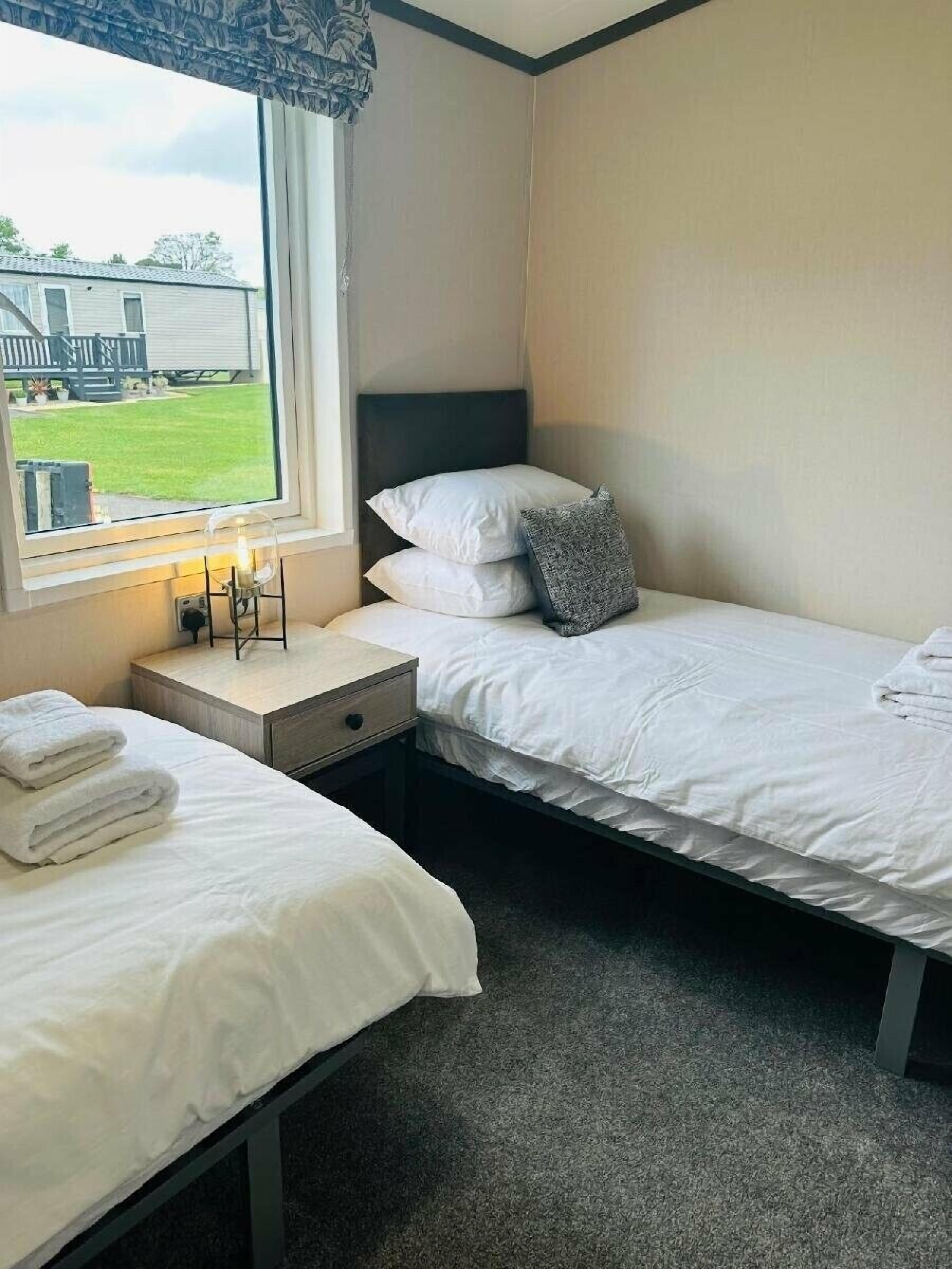 2 bedrooms, individually decorated, individually furnished, free WiFi