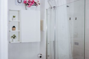Hair dryer, towels - Elizabeth Line Retreat – Modern 2BR Flat in Hayes (Harlington)