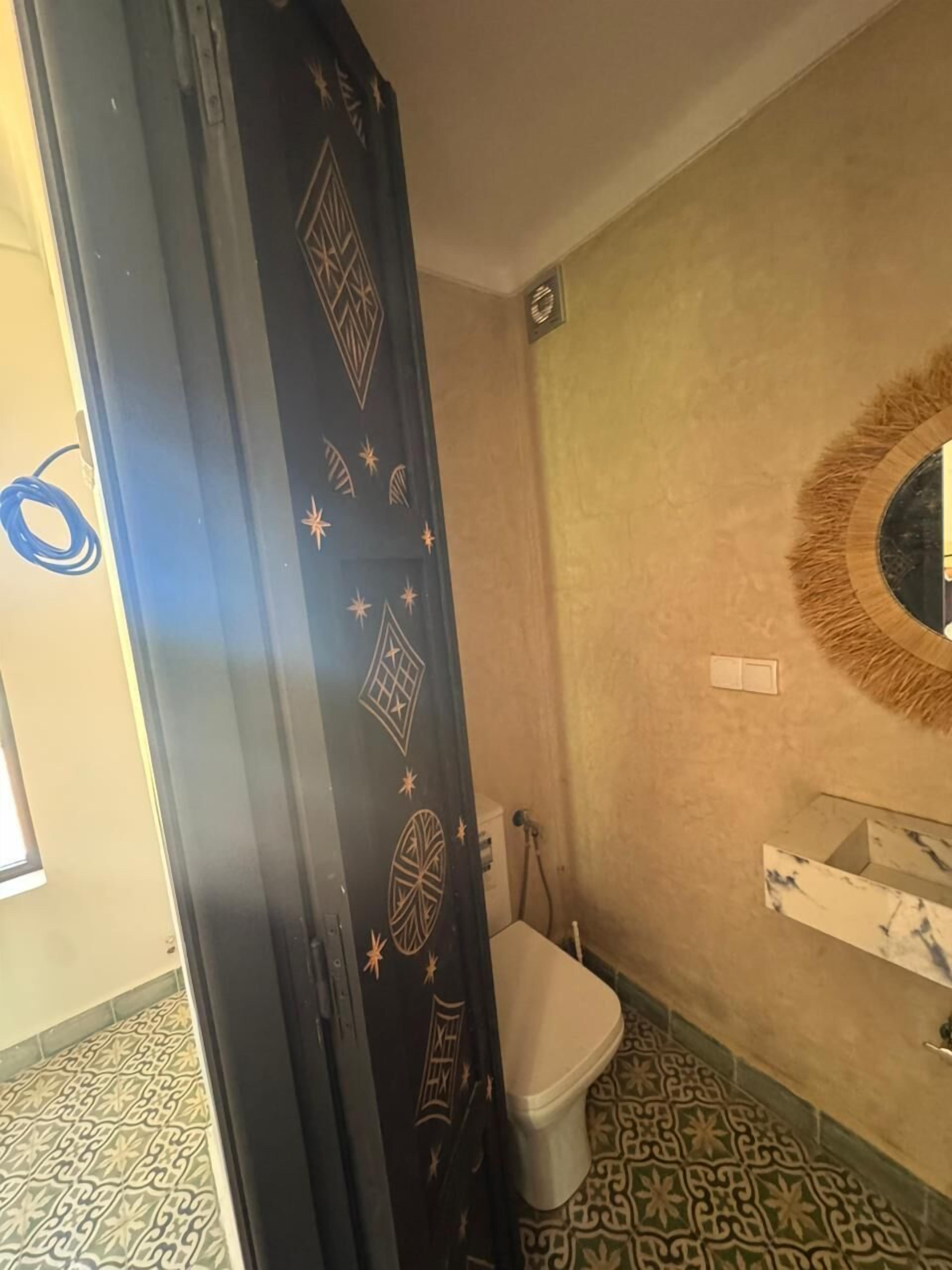 Room, Pool View | Bathroom