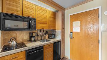 Condo (1 Bedroom) | Exterior