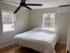 WiFi, bed sheets - Okemo House (Ludlow)
