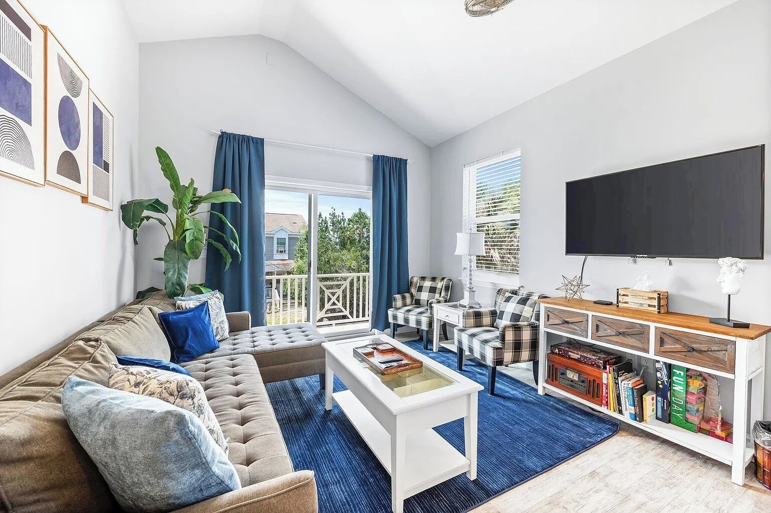 リビング エリア