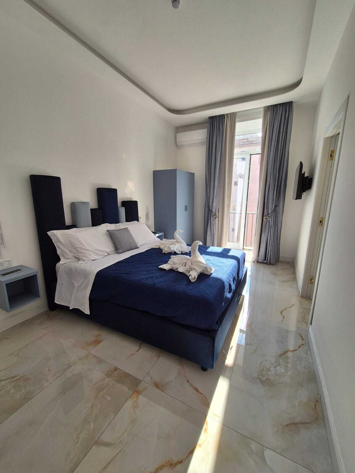 Superior Double Room, Sea View | Down comforters, minibar, in-room safe, desk