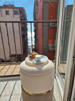 Free daily buffet breakfast - Arco Boutique Rooms (Napoli)