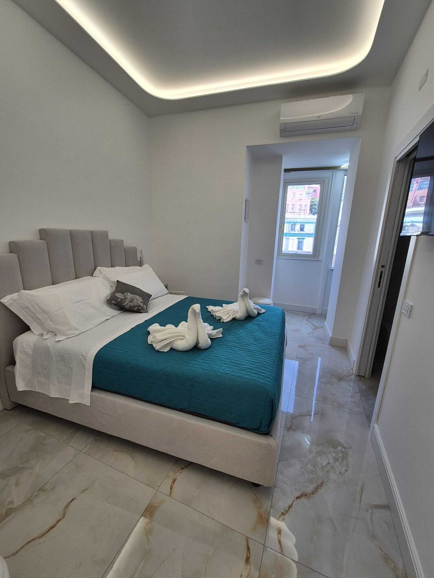 Deluxe Double Room, City View | Down comforters, minibar, in-room safe, desk