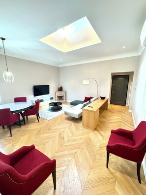 Interior - Spacious contemporary central 2-bedroom apartment with elevator (Firenze)