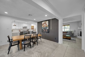 Dining - Peaceful Retreat Four Bedroom home in charming Shenandoah (Shenandoah)