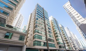 Basic Apartment | Exterior