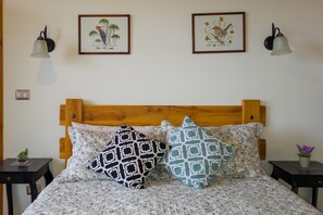 Internet, bed sheets