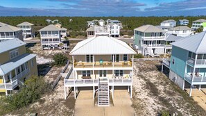 Exterior - Vitamin Sea - 3 Min Walk to the Beach - Sleeps 13 (Gulf Shores)