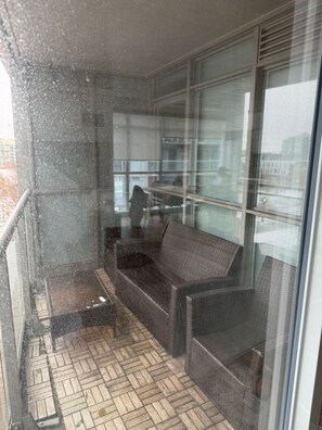 Free WiFi - 151 Dan Leckie Way (Toronto)