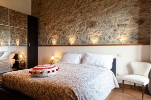 Bügeleisen/Bügelbrett, WLAN, Bettwäsche