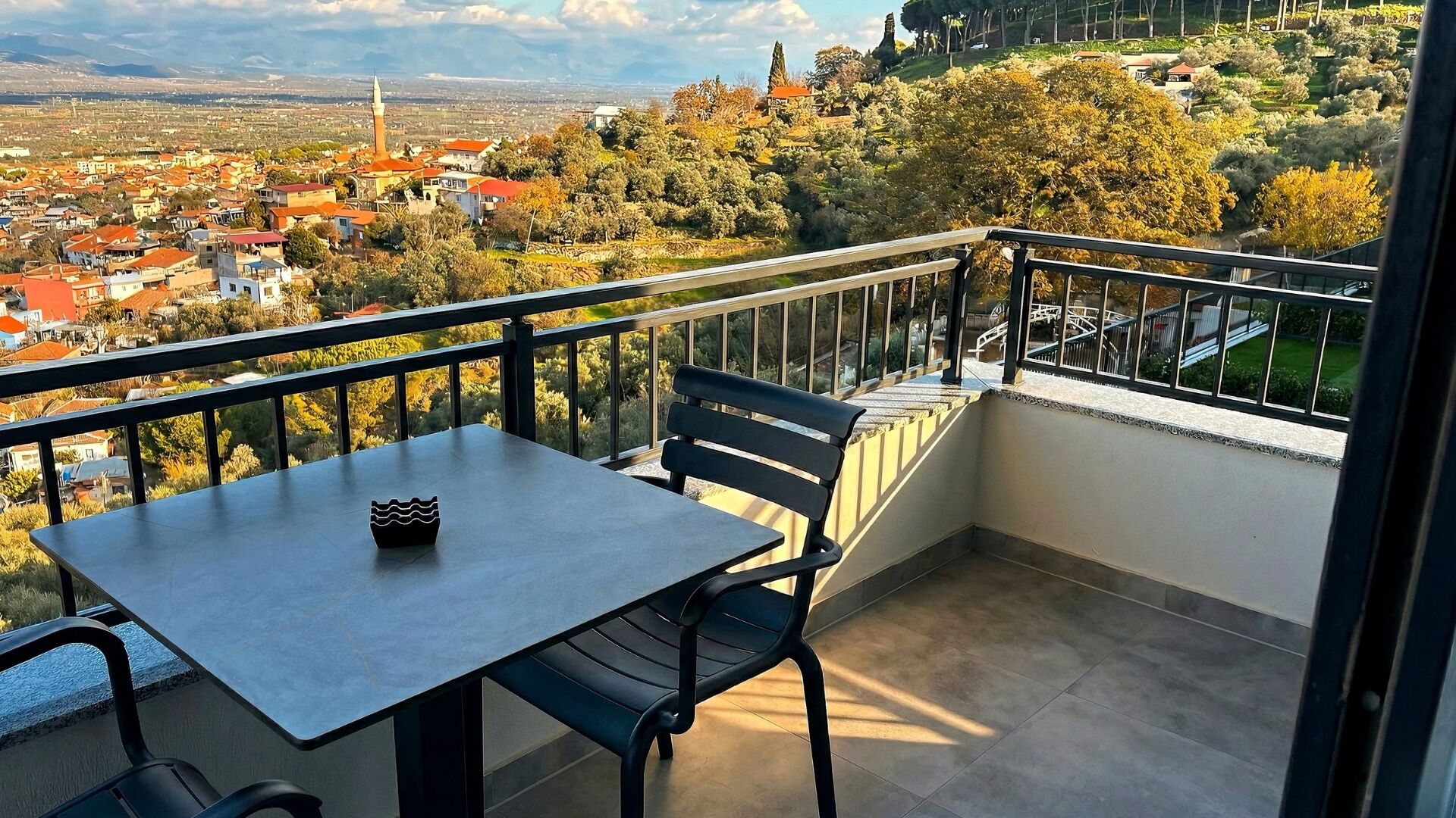 Superior Suite, City View | Terrace/patio