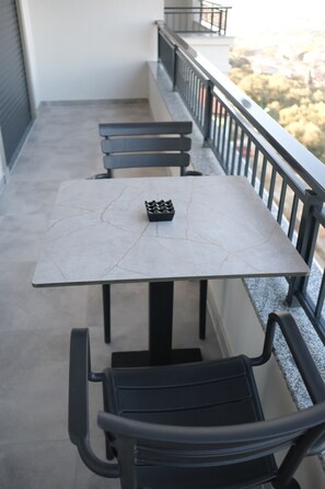 Terrace/patio - TopTepeHome (Tire)