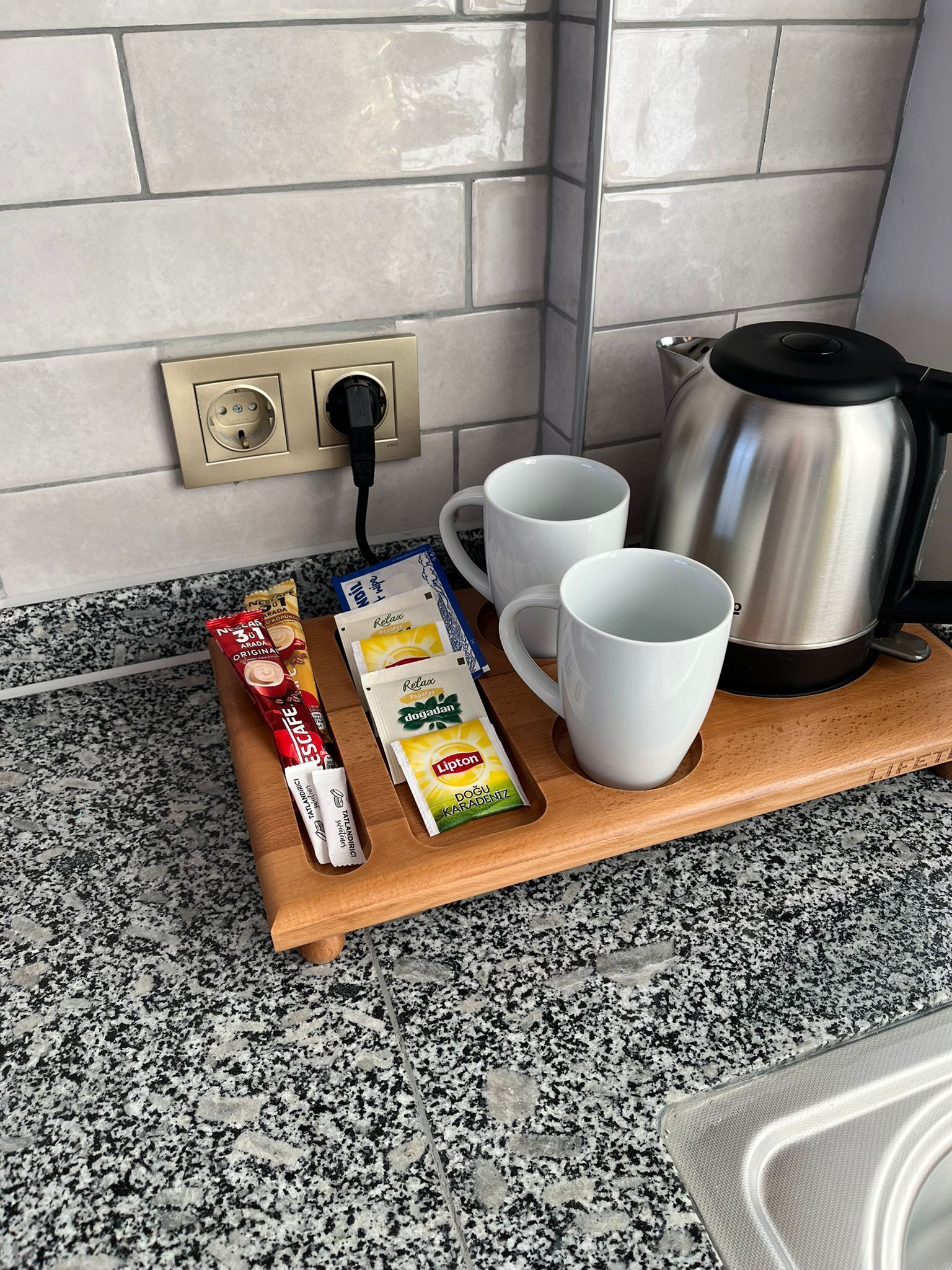 迷你雪櫃、微波爐、爐具、洗碗機