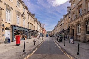 Point of interest - New* Centrally Located room in Bath City Centre - Pass the Keys (Bath)