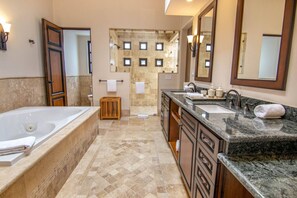 Shower, hair dryer, towels, soap - Villa 48 · Cabo Golf Luxury (Cabo San Lucas)