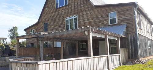 Long Term Rental: Unfurnished 2 bdrm apt in Dandridge Area  1-12 mo terms avail