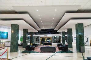 Lobby - Miami Beach-Front with Amazing Pool (Miami Beach)