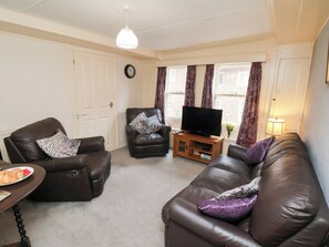 Living area - Stowaway Cottage Church Street (Whitby)